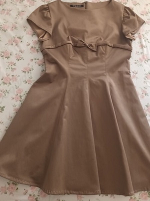 Formal dress dark gold size large like new