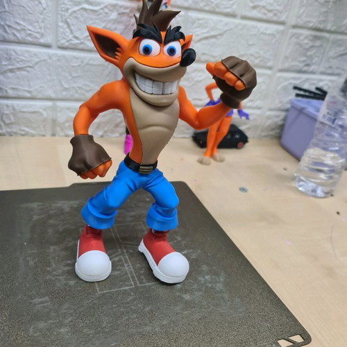 Φιγούρα 3D Crash Bandicoot 24cm καινούργιο
