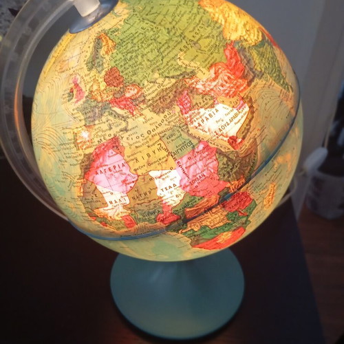 Scan Globe vintage illuminated globe with Greek map