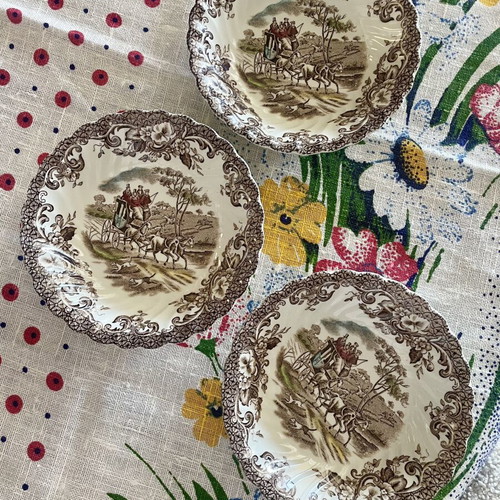 Ironstone bowls set from England like new with English countryside paintings