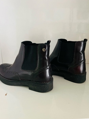 Μποτάκια Oxfords Verde δερμάτινα Burgundy νούμερο 36 σαν καινούργια