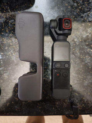 DJI Osmo Pocket 2 σαν καινούργιο με τρίποδο και σετ Phone Holder