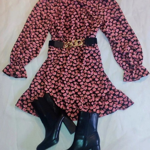 Shein flower dress like new, size medium, black and pink