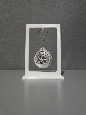 3D printed rotating wheel hub keychain like new