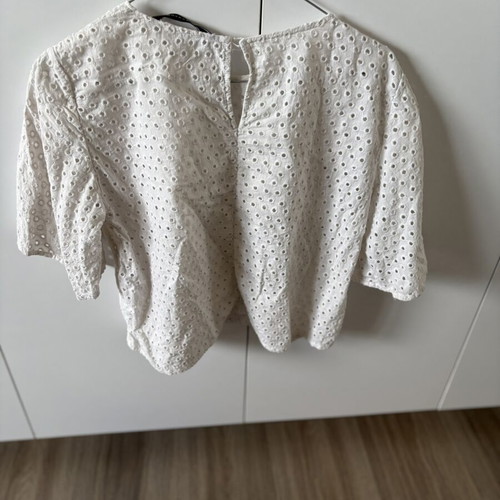Zara white perforated blouse like new, summer style