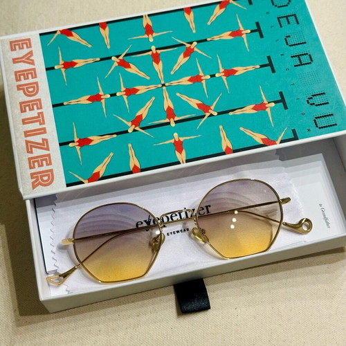 Eyepetizer Triomphe sunglasses like new, gold metal frame, ombré lenses