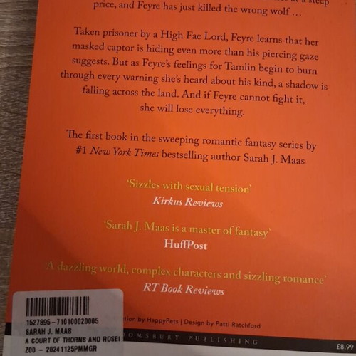 A Court of Thorns and Roses book like new by Sarah J Maas