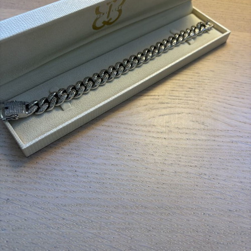 Cuban Link Bracelet with Zirconia new