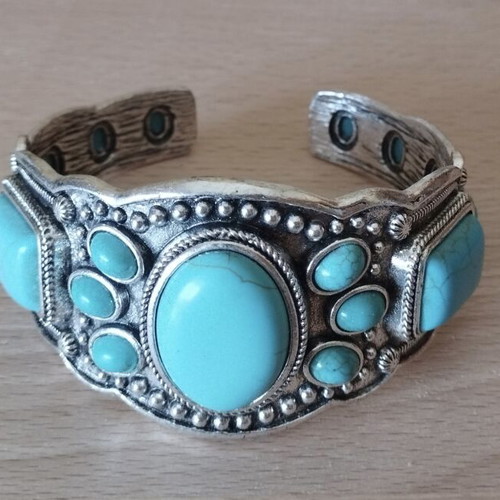 Bohemia adjustable bracelet with turquoise stones like new