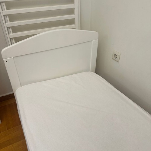 Woodies Hampton baby crib 70x140 with Bebestrom latex mattress