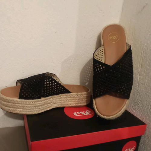 Exe flatforms black suede size 39 like new