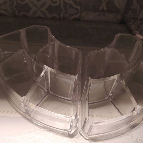 Cosmetic cases like new, set of 2, hard material