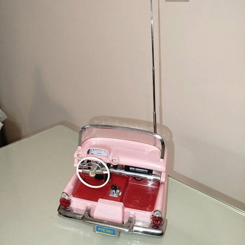 Ford Thunderbird vintage radio used, functional