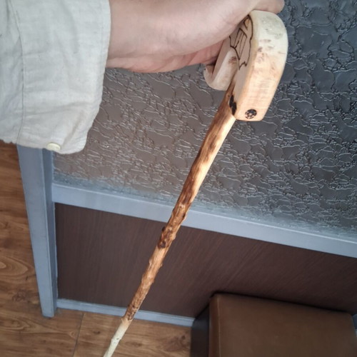 Wooden Skull Walking Stick like new