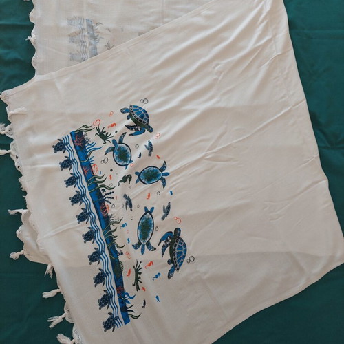 Large scarf-pareo white and blue like new, 172x0.95 cm