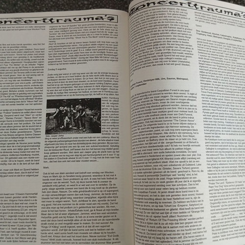 Violent Moshground #35 fanzine like new, 2001, Dutch
