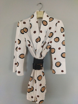 Blazer like new, unique design, one size