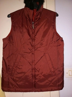 Vest new brown, tending to burgundy