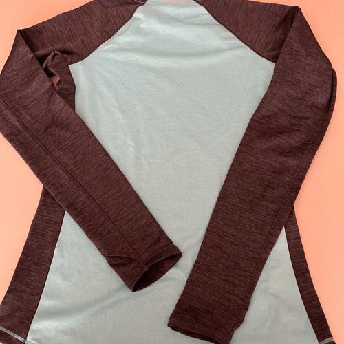 Under Armour women's sports set like new, size S/M