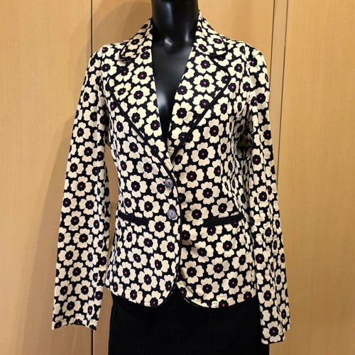 Jacket M like new, cotton spring with daisies on black