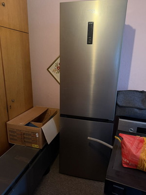 General refrigerator freezer like new, Total No Frost, inox design