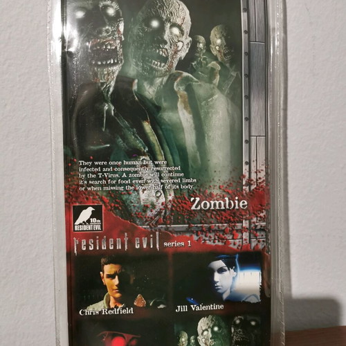 Resident Evil Neca Zombie Figure 2006 new