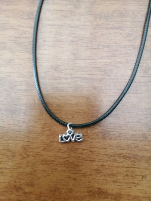 Leather pendant necklace new