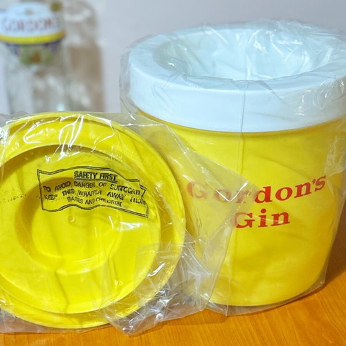 Gordon’s Gin icebox new vintage advertising collectible