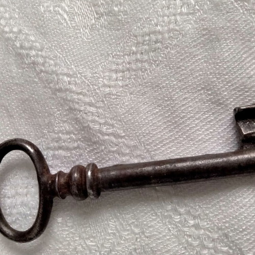 Vintage antique keys collection used, set of 10