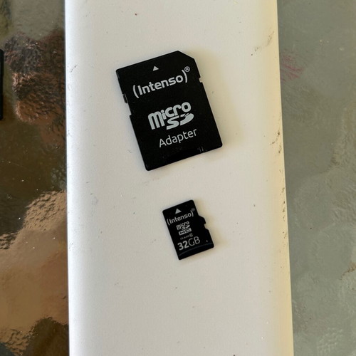Intenso Micro SD 32GB card with adapter