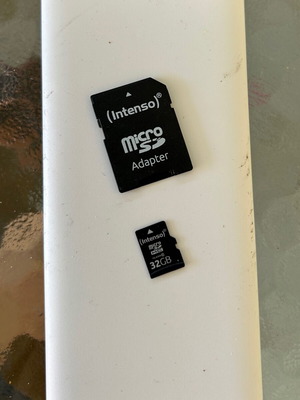 Intenso Micro SD 32GB card with adapter