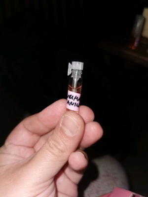 Nuha Vanilla Arabic sample tester eau de parfum 1 ml like new