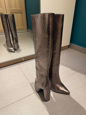 Sante silver boots new, size 37, 10cm heel