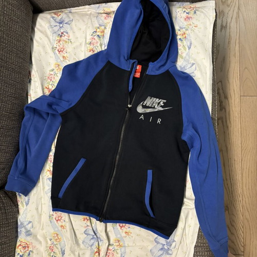 Nike sweatshirt for children up to 13 years