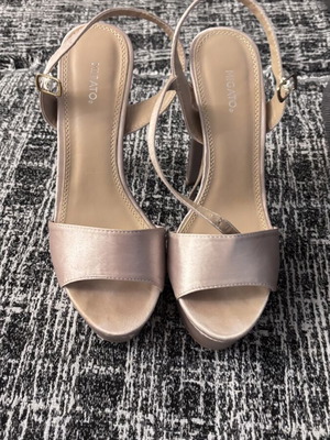 Migato satin women's sandals size 37, beige