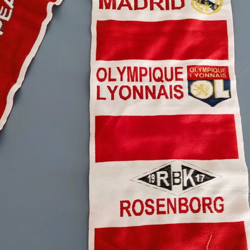 Olympiacos Gate 7 scarf used, Champions League 2005-06