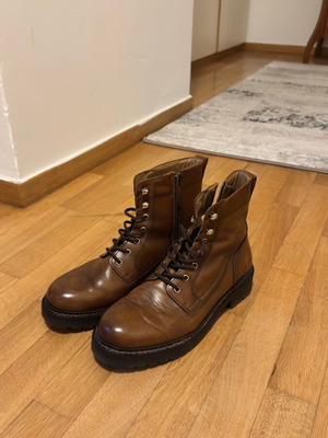 Massimo Dutti leather boots like new brown size 41