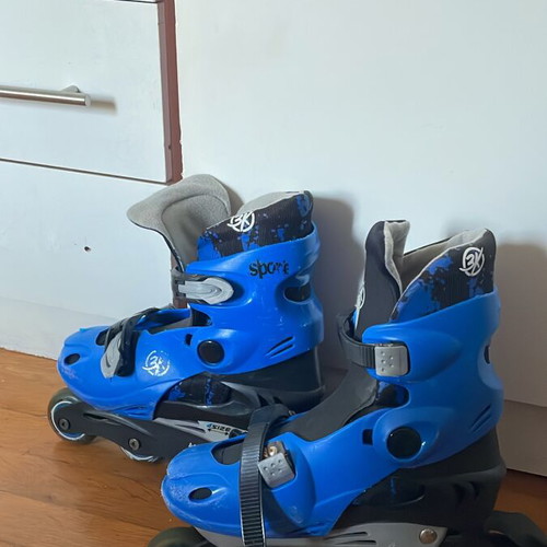 Roller skates size 38 like new, children