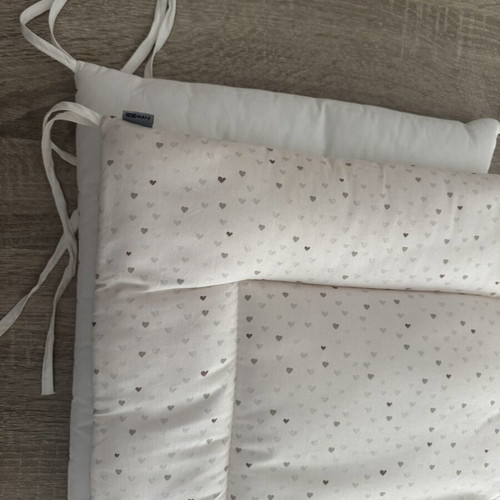 Cotton Crib Bumper like new