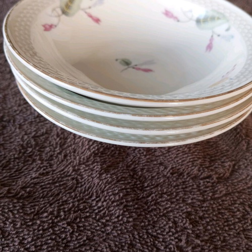 LIMOZ bowls old, like new, porcelain, set of 4 pieces