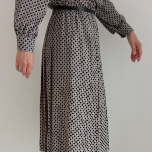 Vintage dresses like new, pack of 3, lightweight fabrics