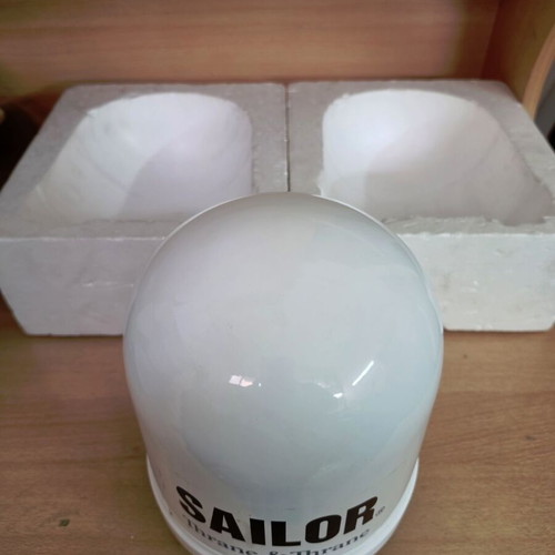 Sailor Thrane & Thrane satellite antenna P/N 403007C-7HS