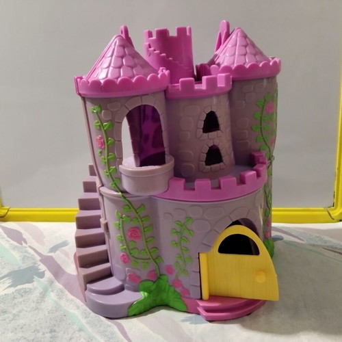 Dora the Explorer Purple Princess Fairytale Castle with 3 figures used