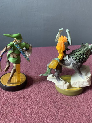 Amiibo Zelda figures