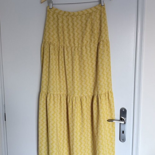 Maxi skirt Wild Pony like new, size large, yellow