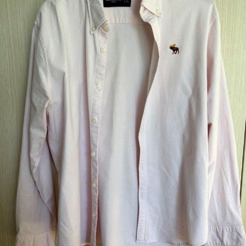 Men's dress shirts large like new, pack of 4 pieces