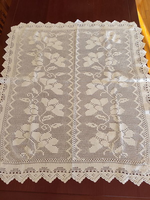 Handmade tablecloth 95 x 100 cm like new