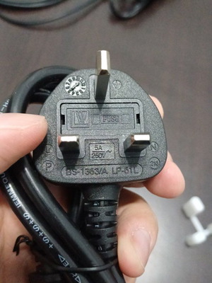 Αντάπτορας 12V καινούργιος