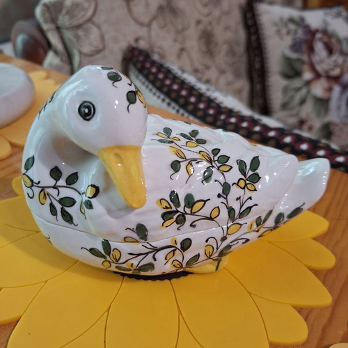 Jewelry box from Italy new, artistic design