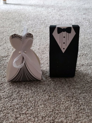 Wedding favor boxes new, pack of 50, dress and suit design